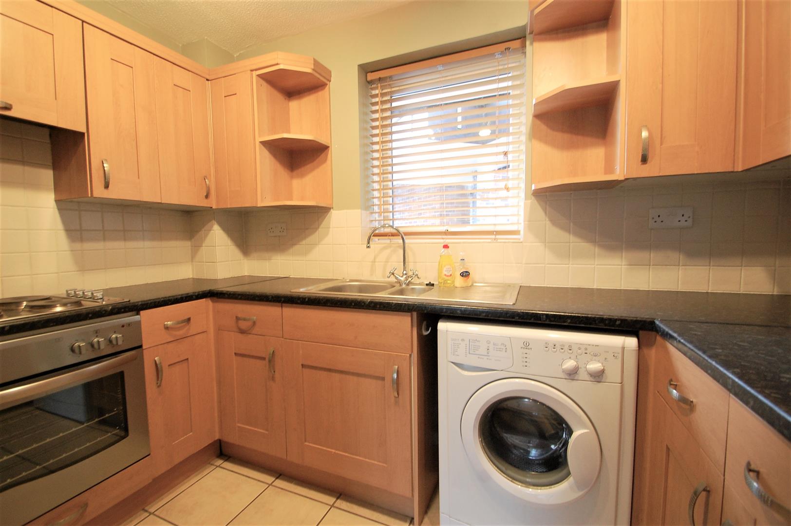 Linden Drive, Liss