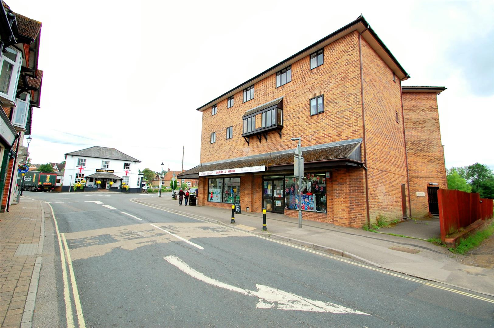Linden Drive, Liss