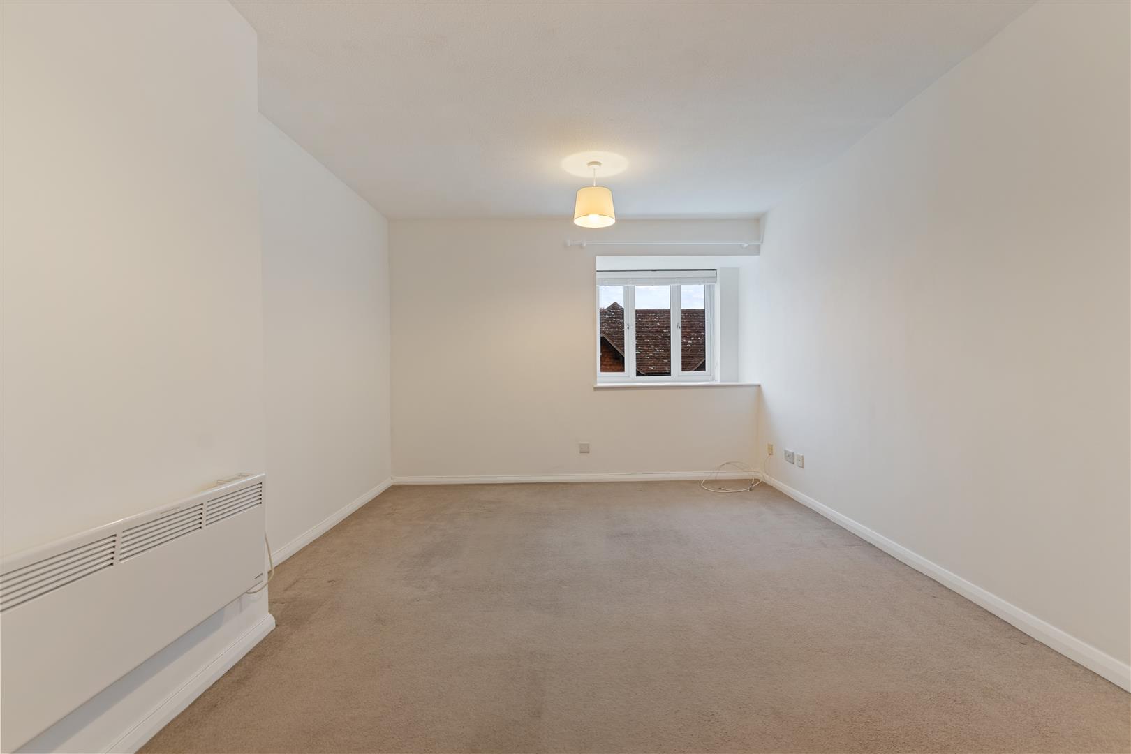 Linden Drive, Liss