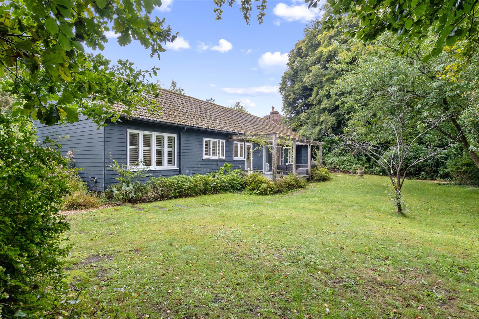 Hill Brow Road, Liss