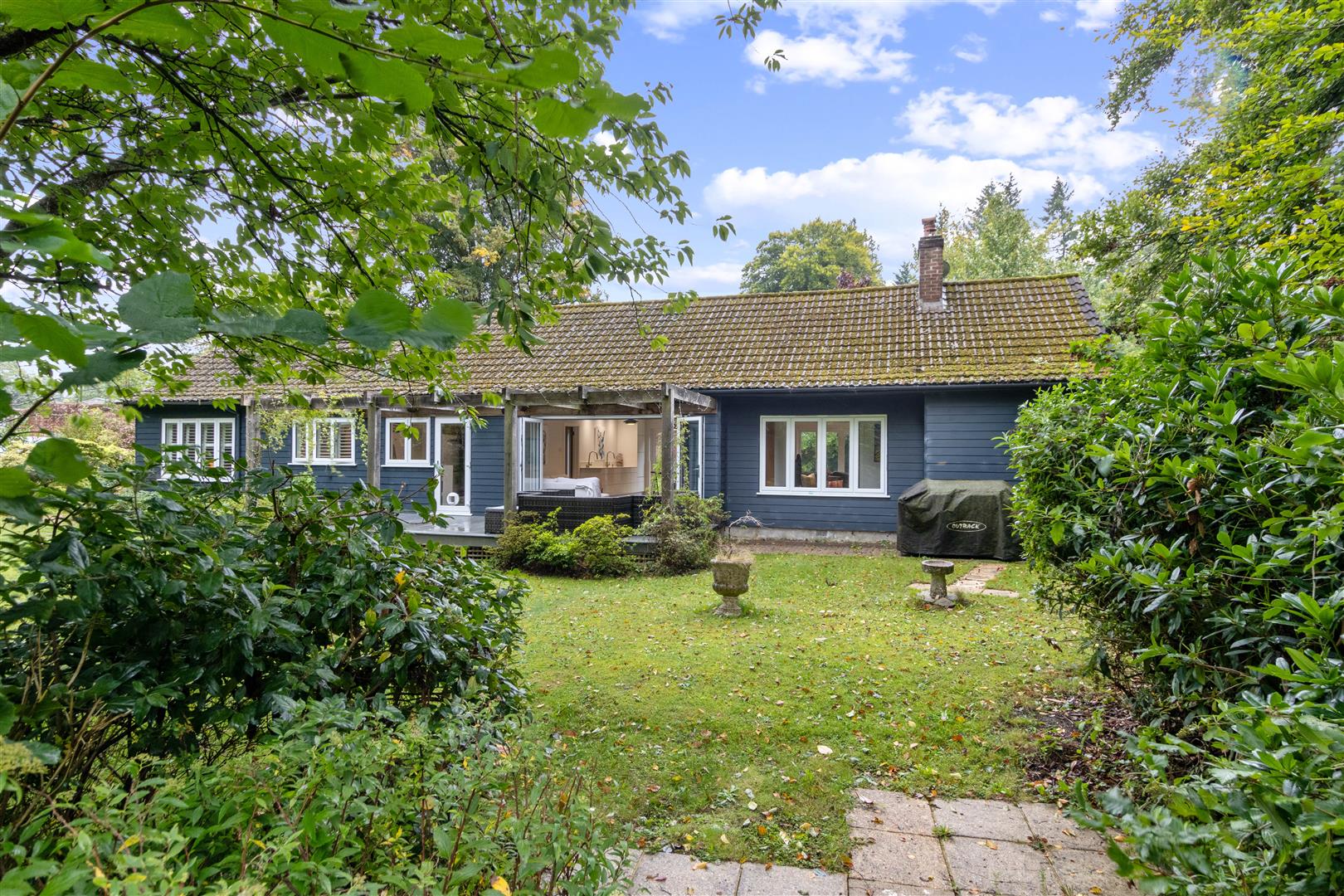 Hill Brow Road, Liss