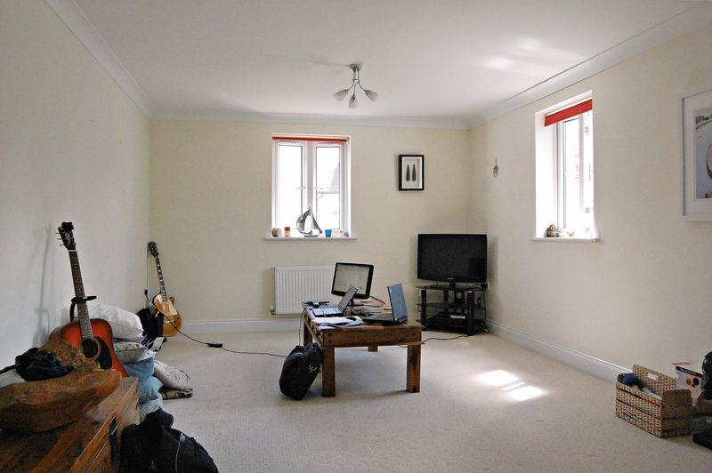 Hanbury Square, Petersfield