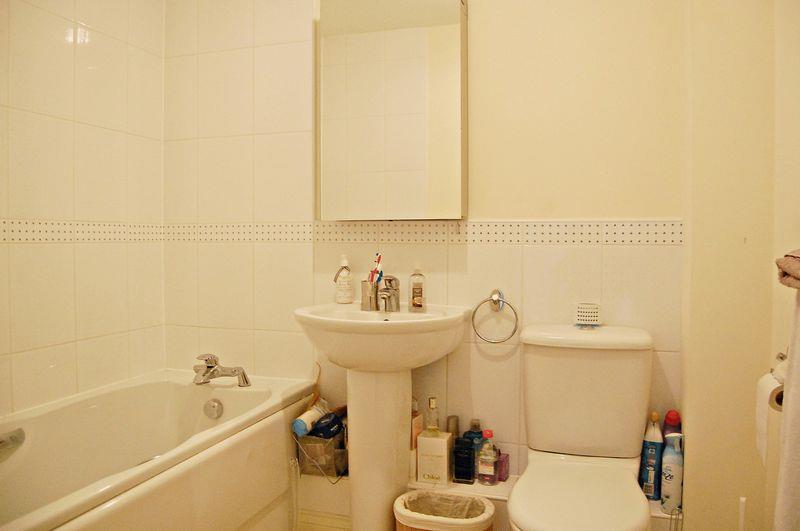 Hanbury Square, Petersfield