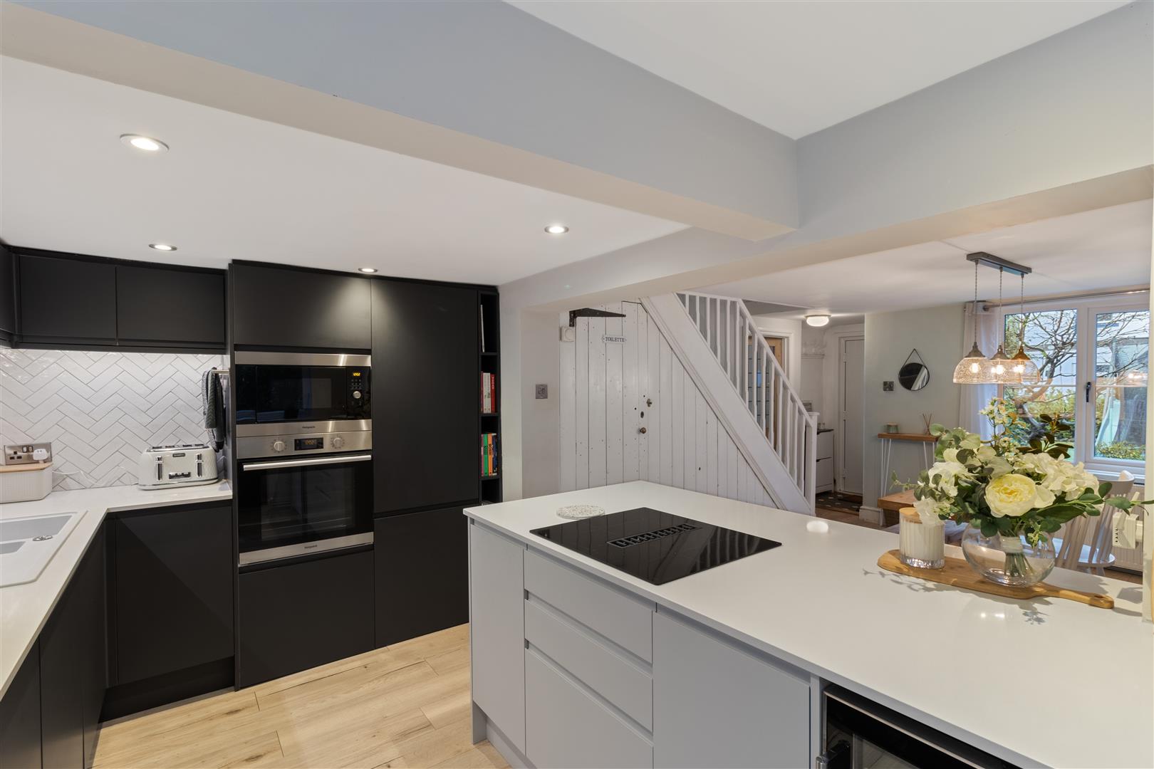 Hill Brow Road, Liss