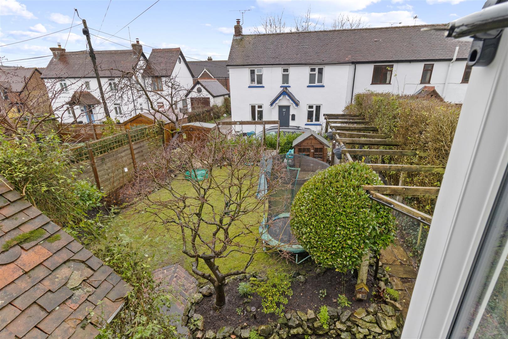 Hill Brow Road, Liss