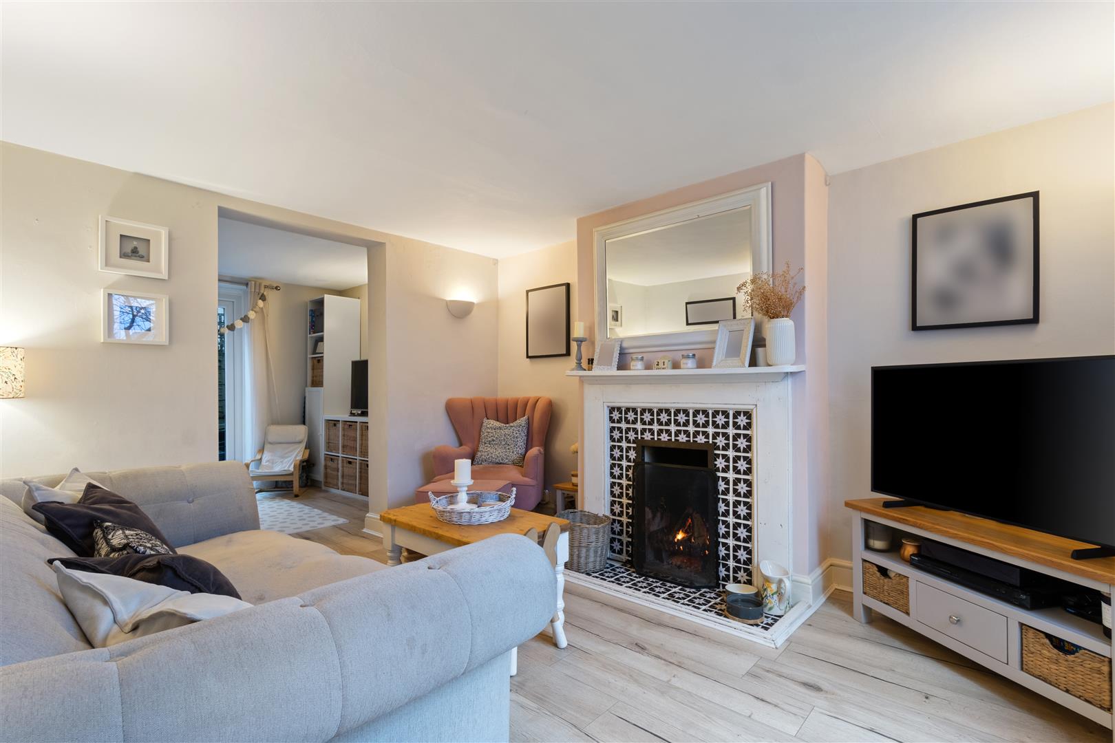 Hill Brow Road, Liss