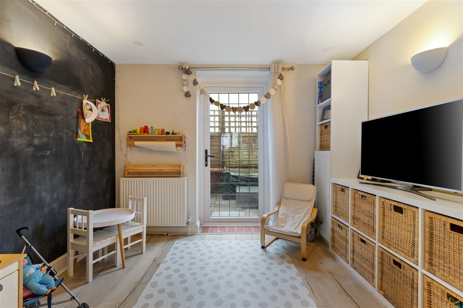 Hill Brow Road, Liss