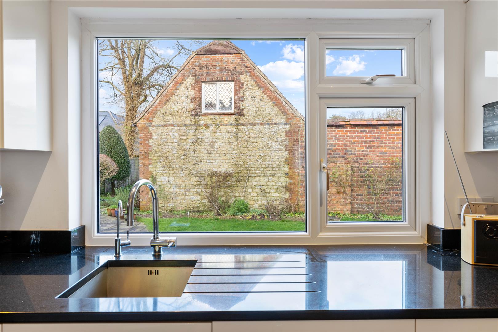 Russell Way, Petersfield