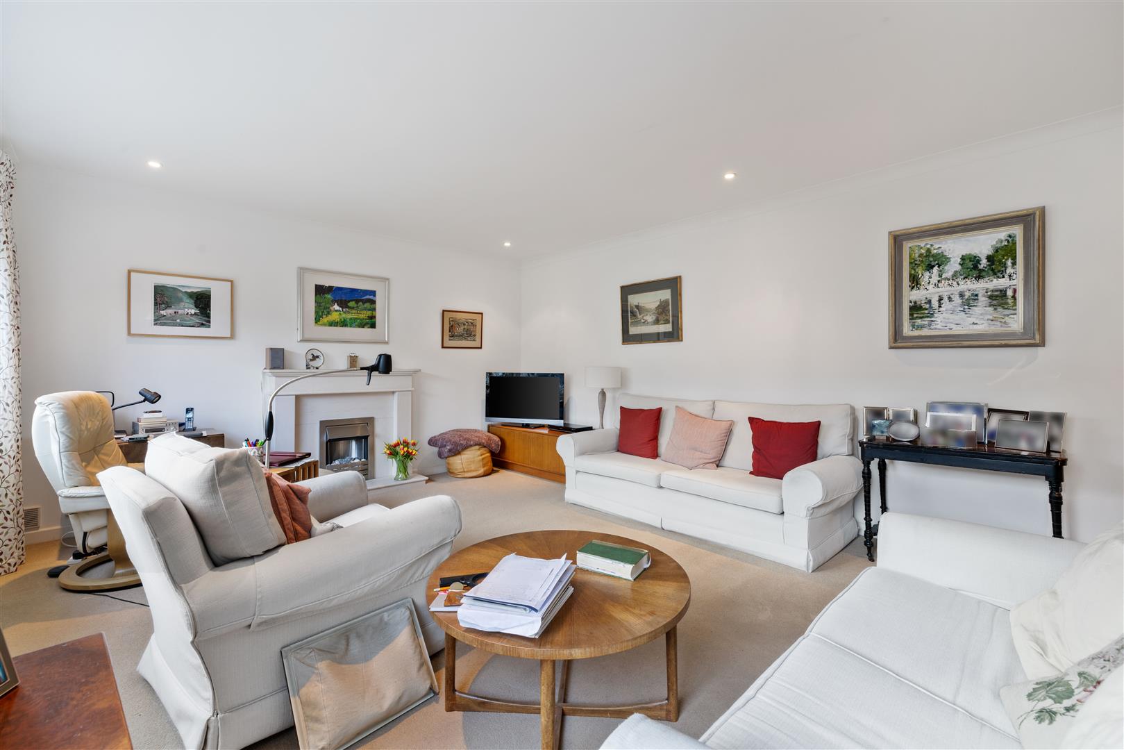 Russell Way, Petersfield