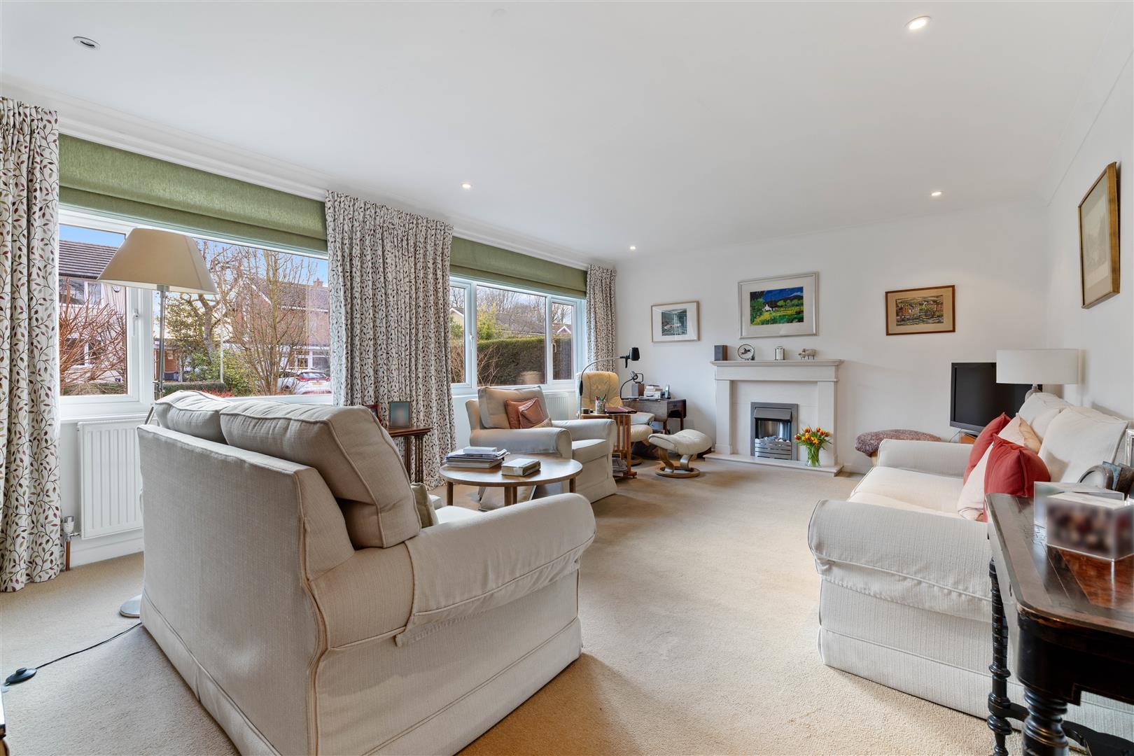 Russell Way, Petersfield