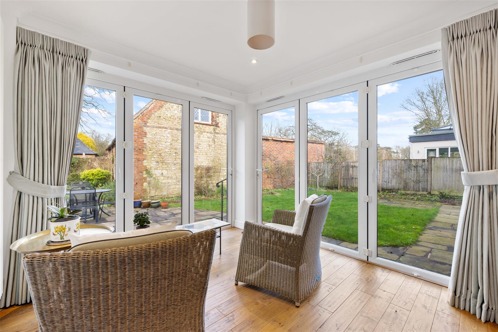 Russell Way, Petersfield