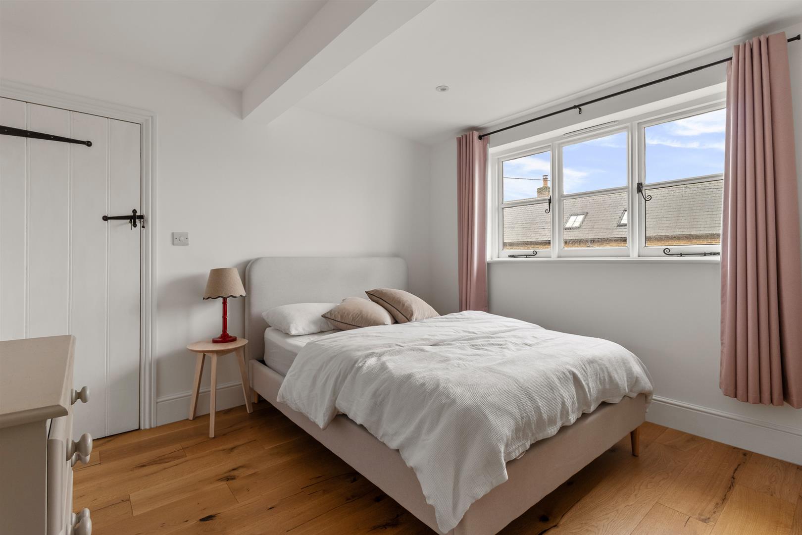 The Square, Petersfield