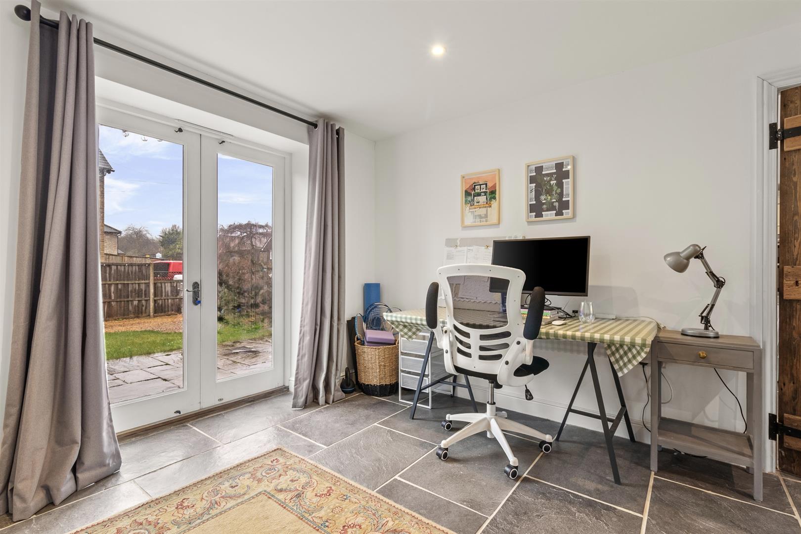 The Square, Petersfield