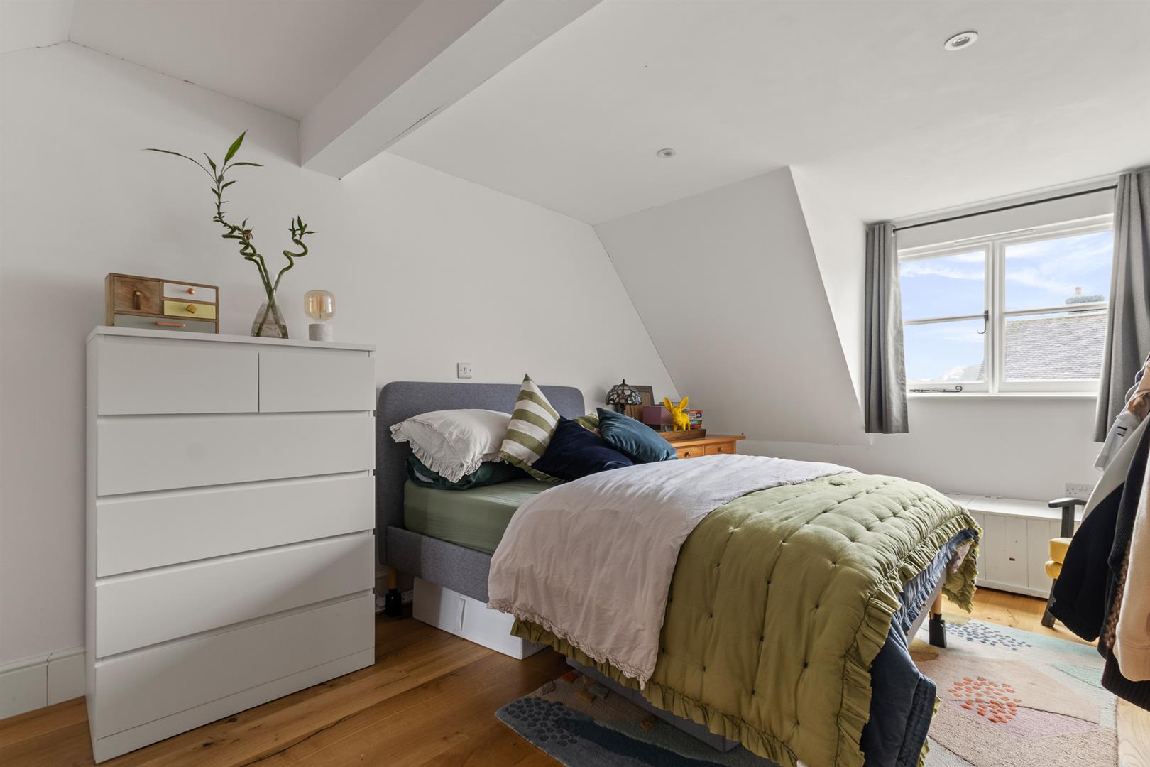 The Square, Petersfield