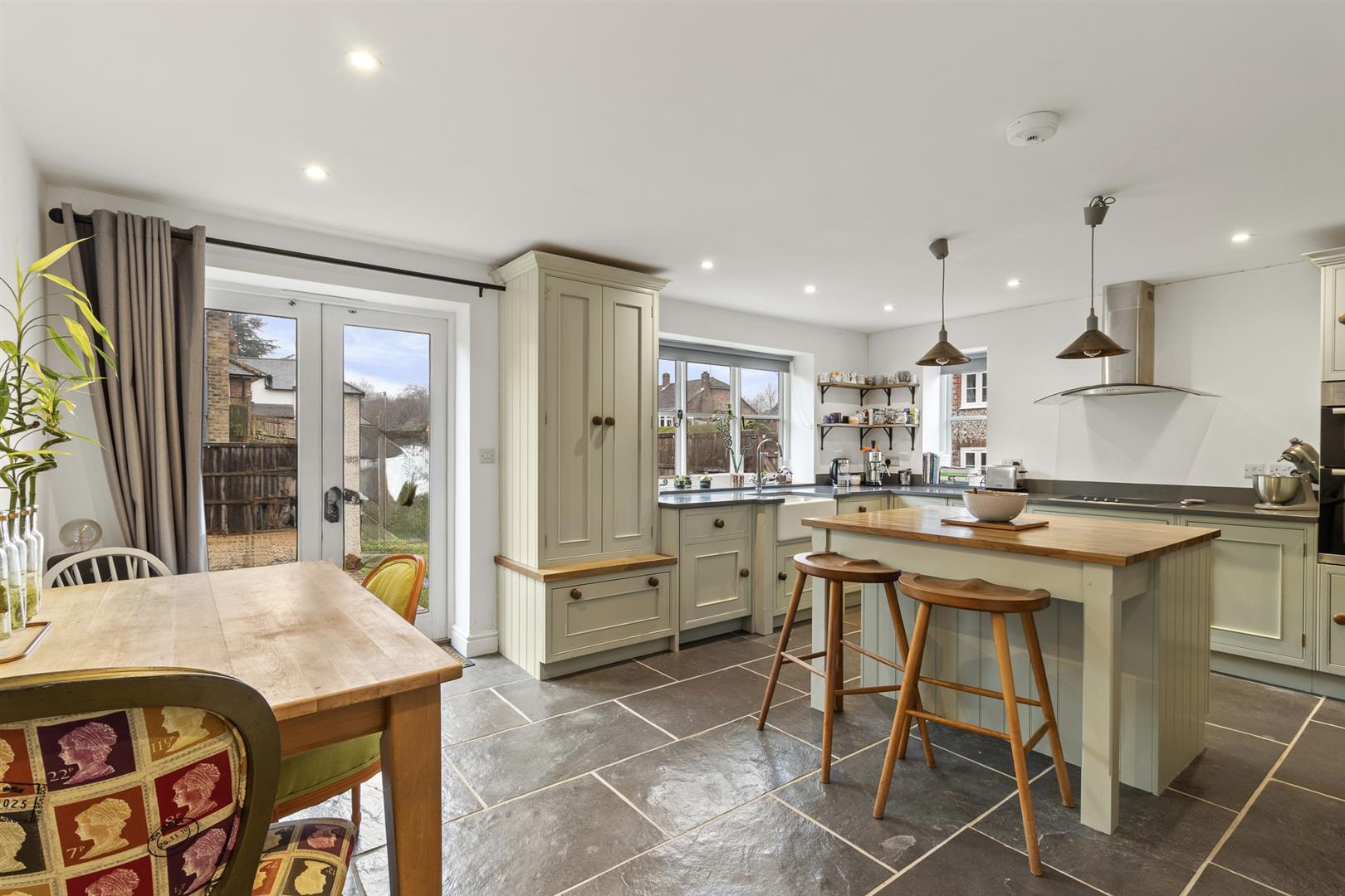 The Square, Petersfield