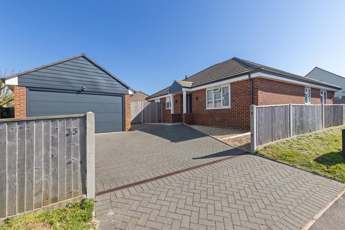 Claire Gardens, Waterlooville
