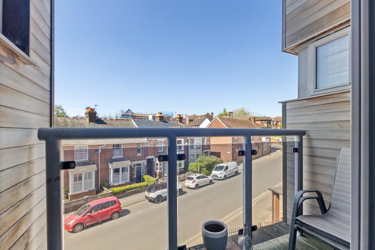 5 Charles Street, Petersfield