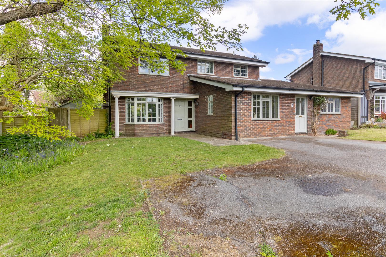 The Ridings, Liss
