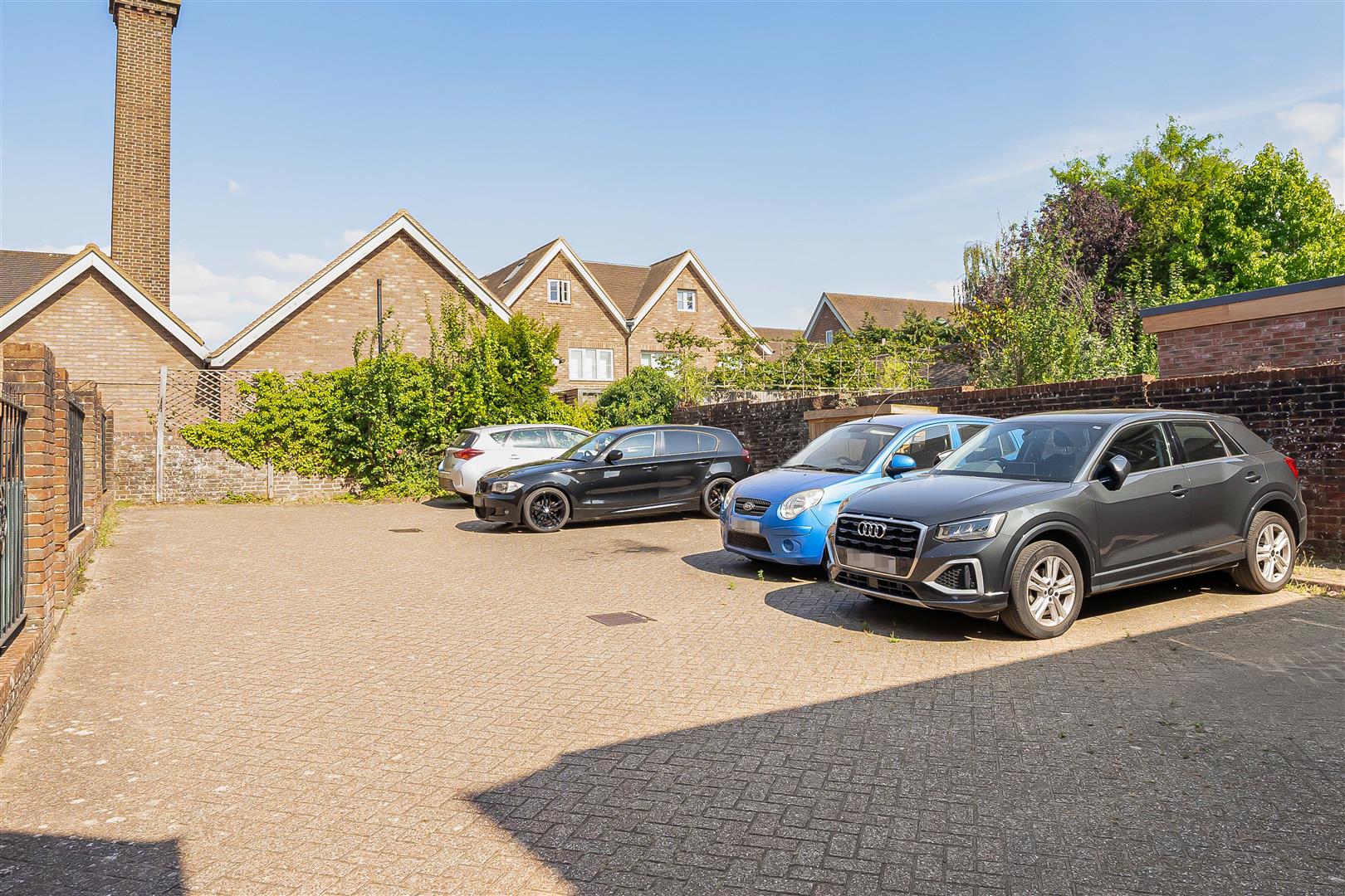 King George Mews, Petersfield