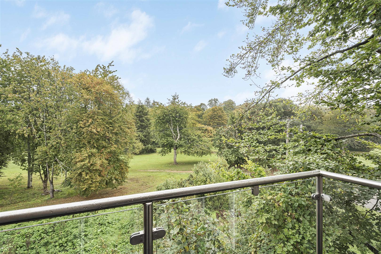 Meadow Way, Liphook