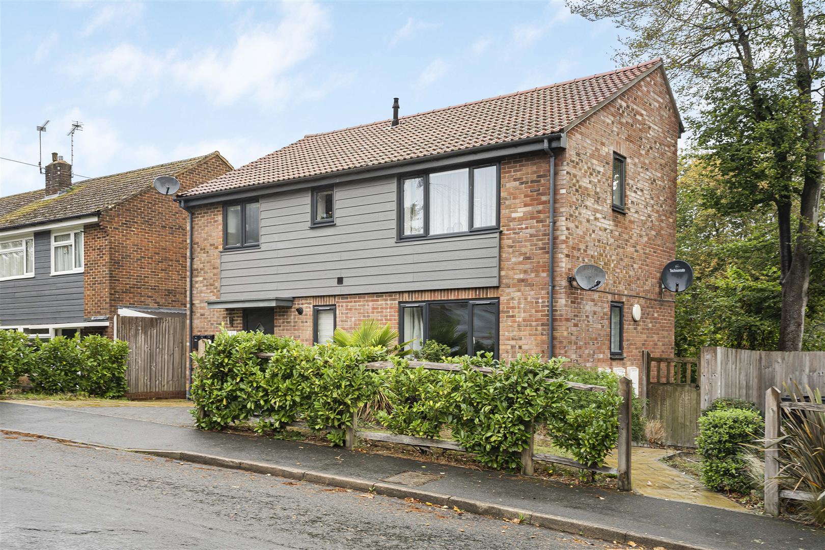Meadow Way, Liphook