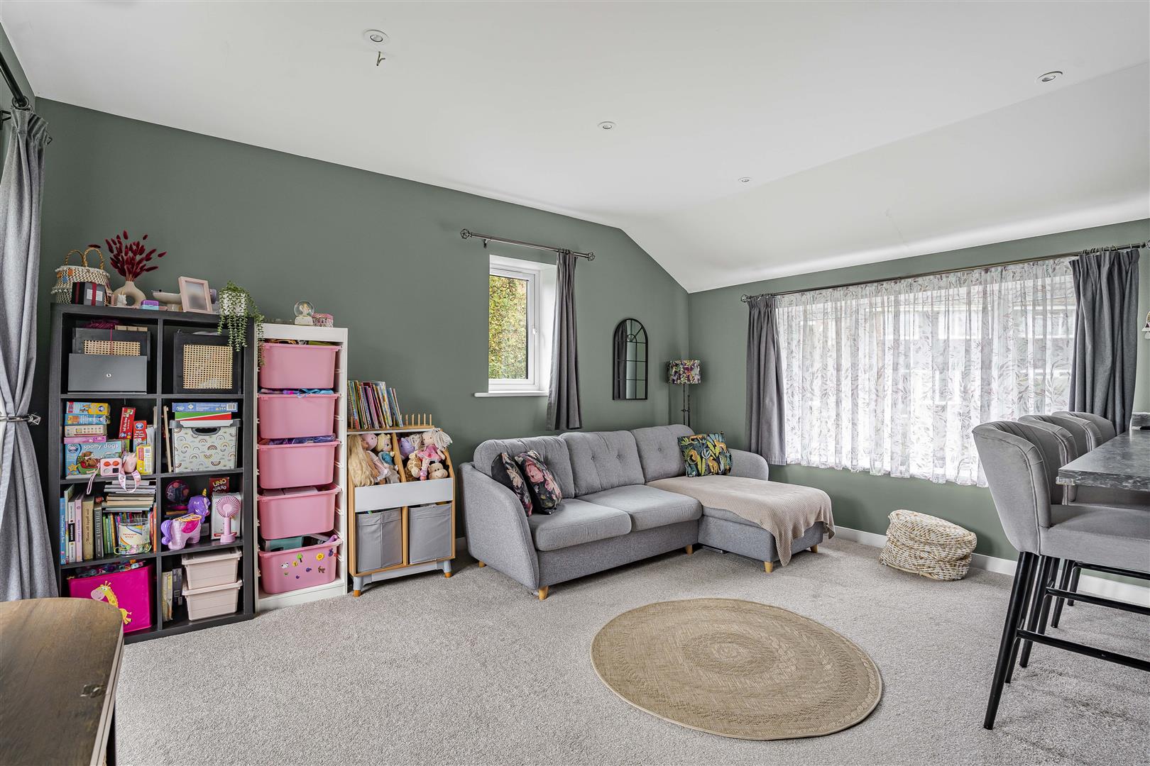 Meadow Way, Liphook